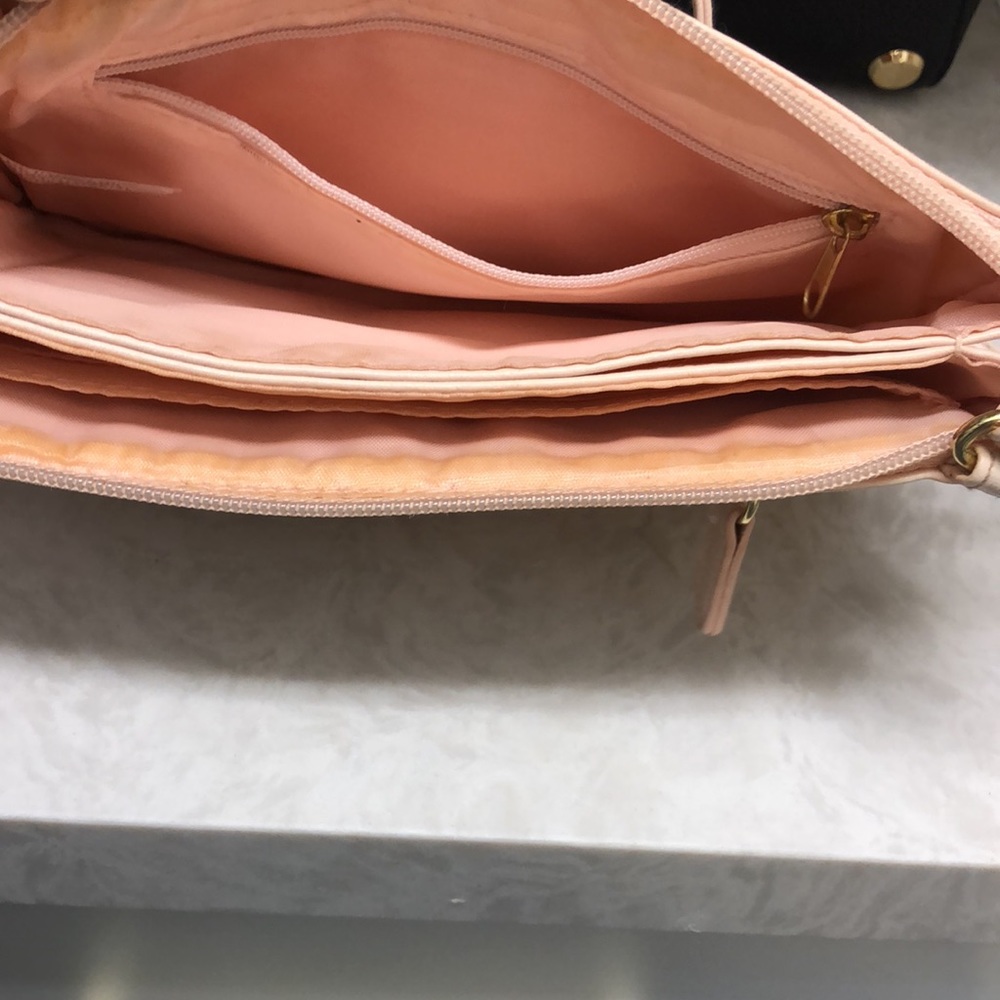 Small Purse - Picture 4 of 4